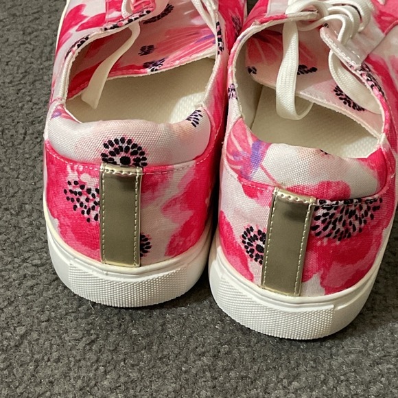 Kenneth Cole NY Kam Sz 9.5 canvas sneaker pink hot pink black white floral print - Picture 5 of 9